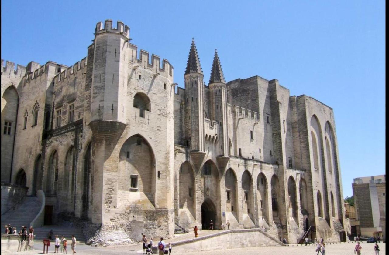Gite Avignon Bougainvillier Экстерьер фото